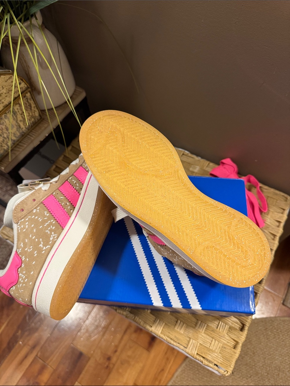 adidas Campus 00s Beige Suede Sneakers with Pink Stripes - Picture 6 of 7